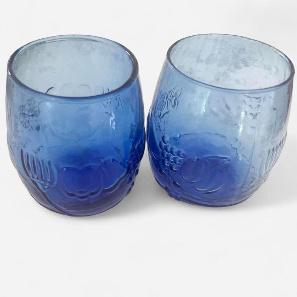 Vintage Set of 2 Pressed Cobalt Blue Glass Stemless wine tumblers with Fruit des